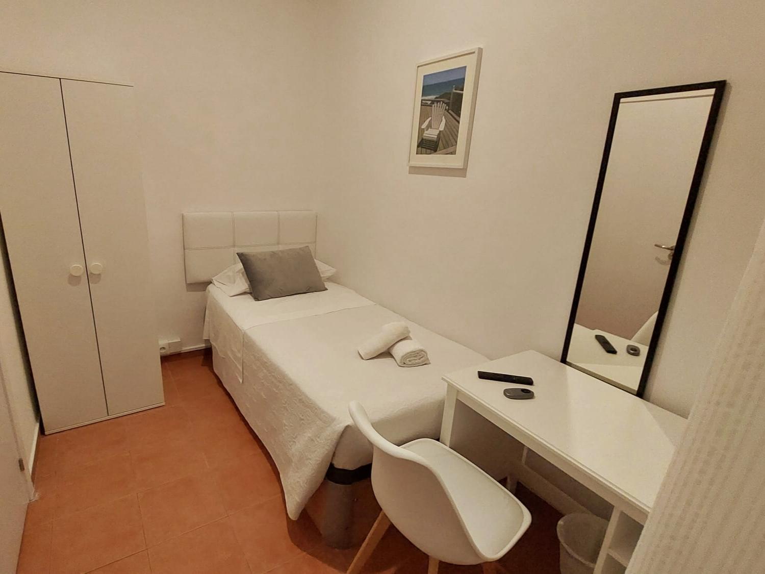 Habitacion Cerca Centro De Madrid Oda fotoğraf