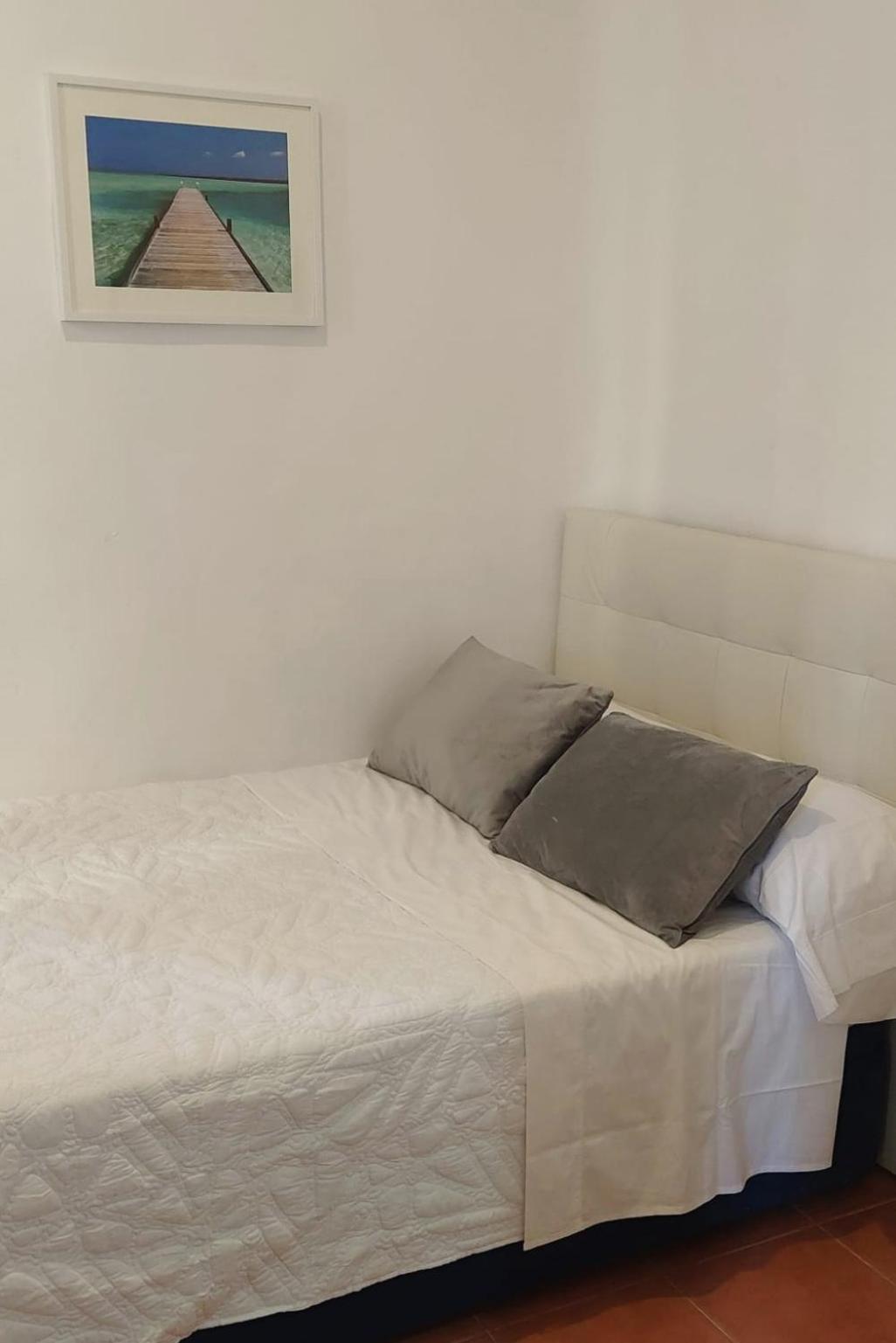 Habitacion Cerca Centro De Madrid Oda fotoğraf