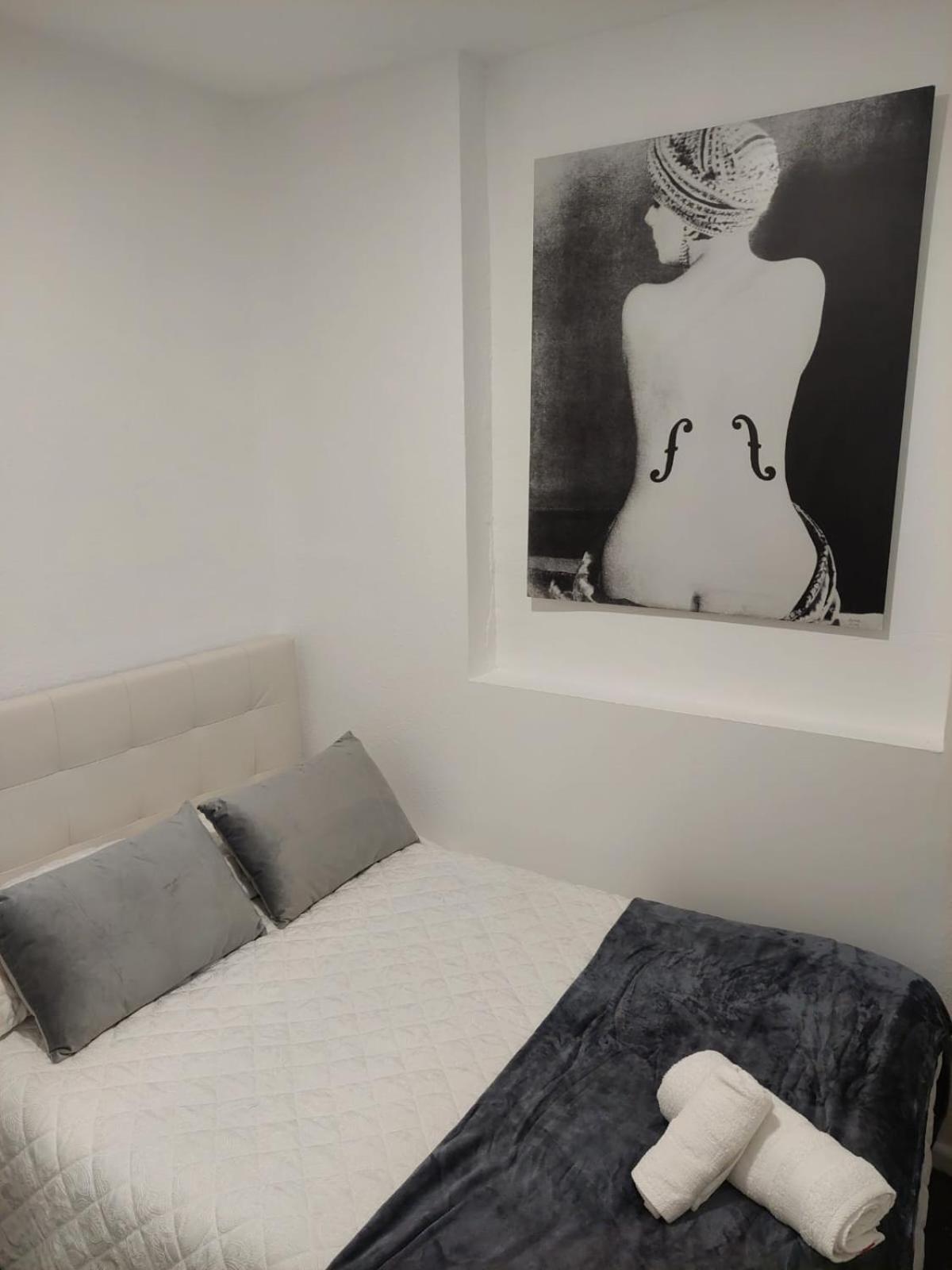 Habitacion Cerca Centro De Madrid Oda fotoğraf